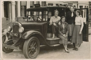 Pic of Pixie Annat London Taxi 1954